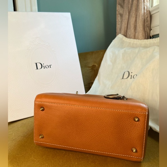 ‼️SOLD‼️Authentic CHRISTIAN LADY DIOR classic bag - Picture 13 of 15
